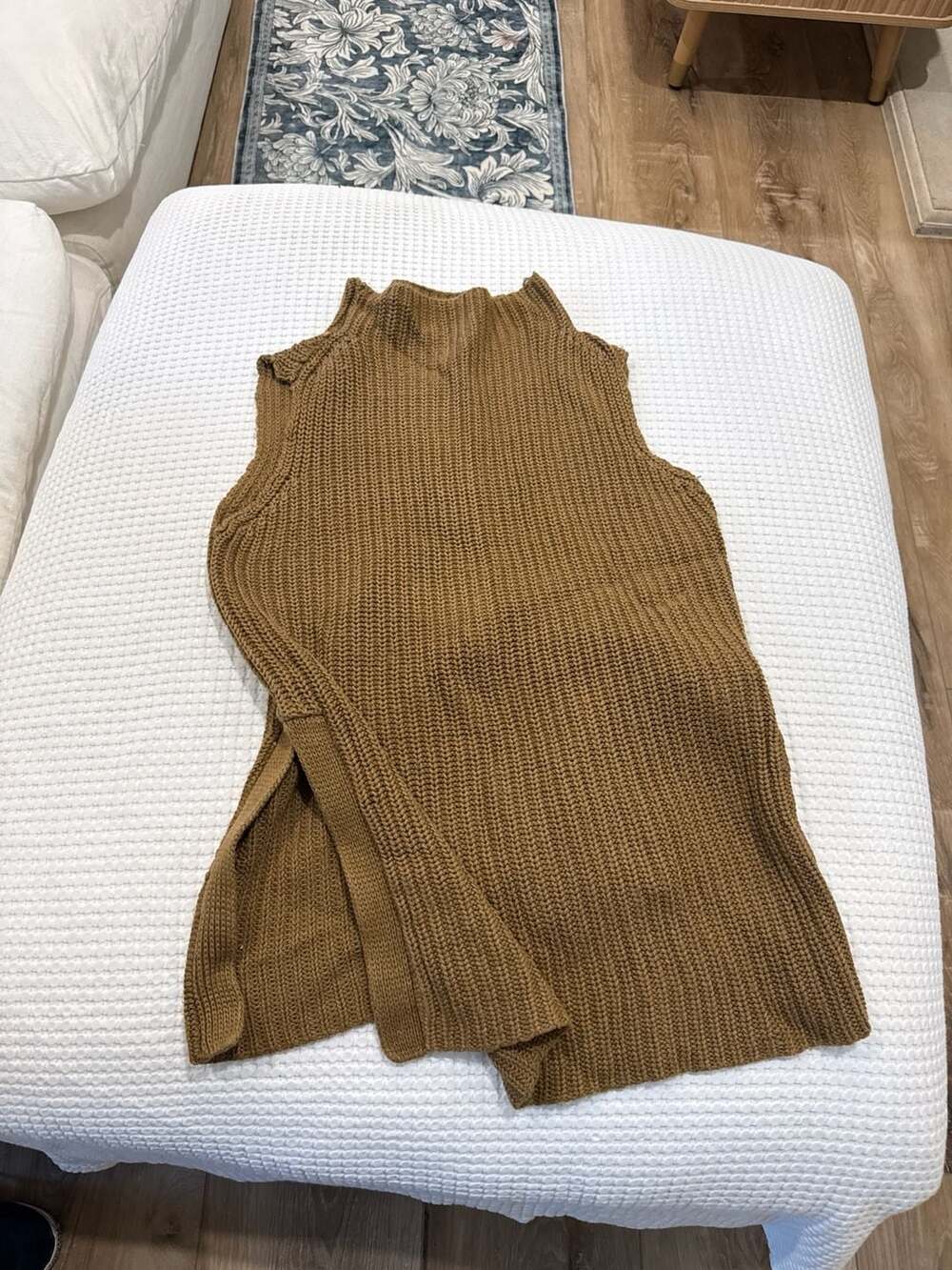 Cloth. by Ed Brown Mock Neck Sleeveless Chunky Knit Sweater Vest, Size Small